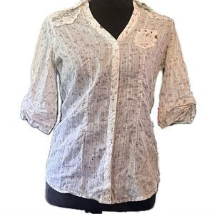 Vanity women’s small floral print button up 3/4 sleeve roll cuff blouse